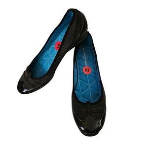 NWOT Woman's Adrienne Vittadini Sport Wedge Shoes- Size 10